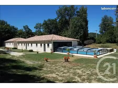 maison meublée 145m2 avec piscine chauffée