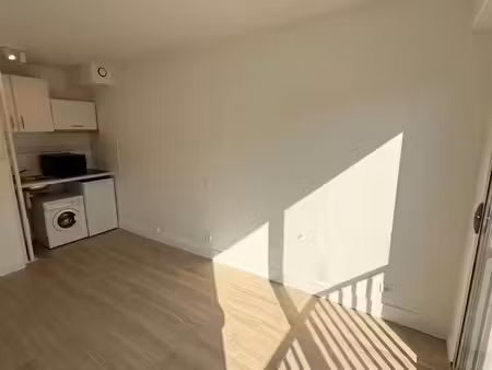 studio refait neuf 18 m2 proche butte aux cailles