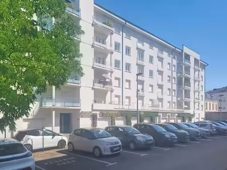 centre ville epinal. t5 avec double garage et balcon