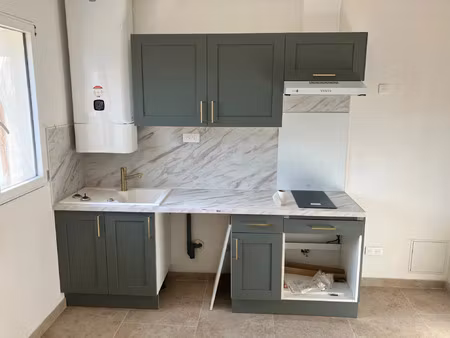 location appartement 1 pièce 28 m² à monteux (84170)