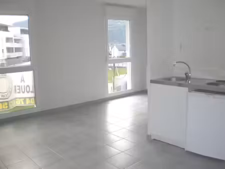 location appartement 1 pièce 33 m² à saint-martin-d’hères (38400)