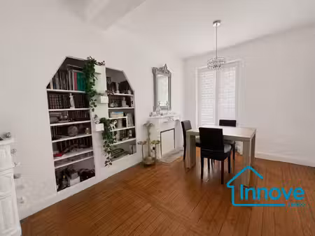 appartement de 2 pièces à louer cathédrale saint louis
