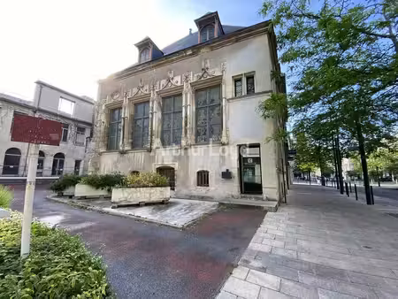 location bureaux 220 m²