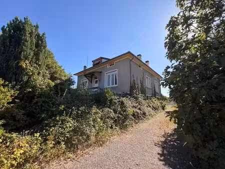 pavillon de 5 pièces principales
