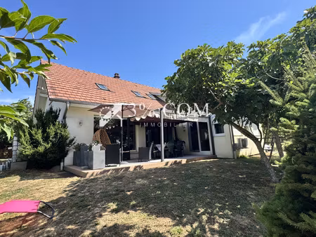 3%com belle propriété sur 41 ares - chalet - spa- bassin