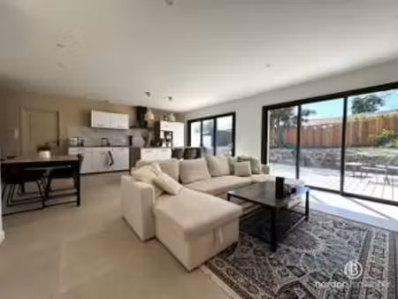 vente maison à la garnache (85710) : à vendre / 99m² la garnache