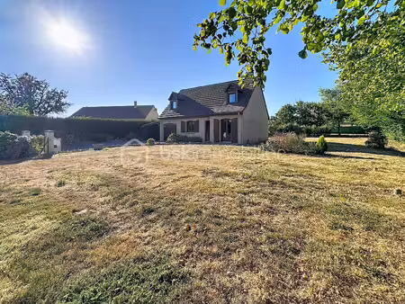 maison traditionnelle de 99 m² à montfort-sur-risle