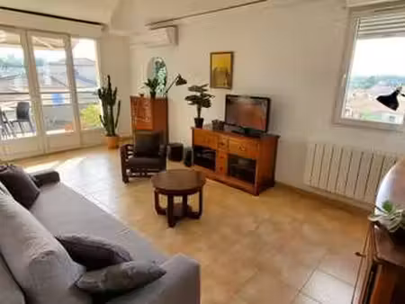 vente appartement 3 pièces à arles (13104) : à vendre 3 pièces / 64m² arles