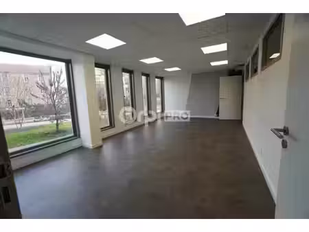vente bureaux 230 m²