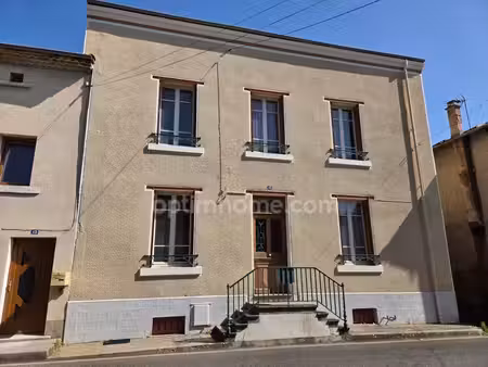 *** exclusivite *** grande maison de ville a renover avec terrain  cour et dependances ***