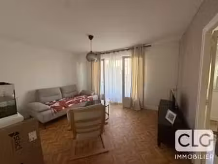 location appartement 4 pièces à quimper (29000) : à louer 4 pièces / 82m² quimper