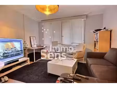 location appartement 3 pièces 55.78 m² à lille (59000)  1 057 €
