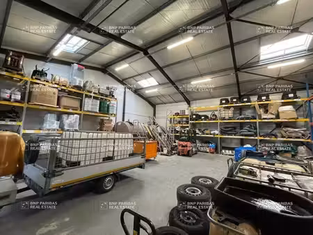 location local d’activités challes-les-eaux 73190 850m²