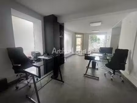 location commerce reims 51100 118m²