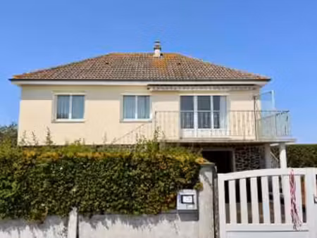 vente maison à cléré-sur-layon (49560) : à vendre / 81m² cléré-sur-layon