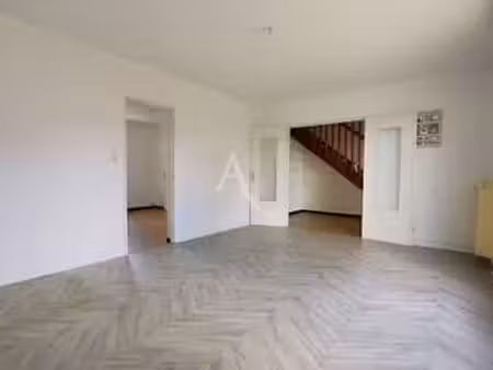 vente maison à la roche-sur-yon zad - zi nord (85000) : à vendre / 97m² la roche-sur-yon z