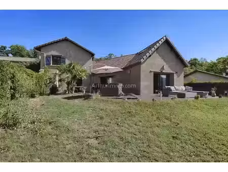 vente maison 4 pièces 135 m2 à saint-chef