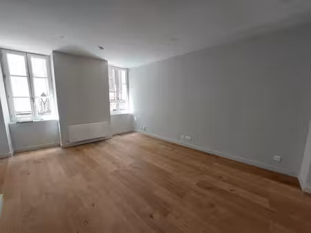 location appartement 1 pièce 26m²