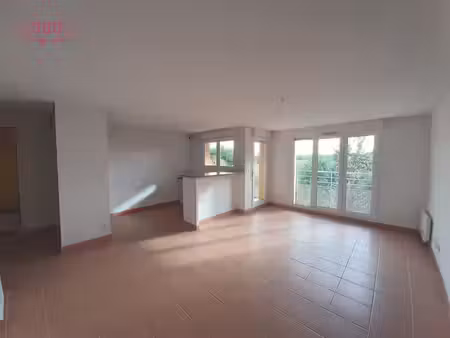 location appartement 3 pièces 64m² gimont 32200