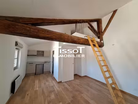 location appartement 1 pièce 26m² uzes 30700