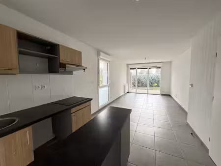 location appartement 3 pièces 65m² villeneuve tolosane 31270