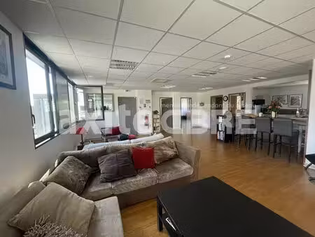 achat local professionnel 167m² pringy 74370