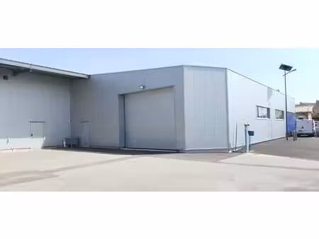 achat local commercial 830m² st donat sur l herbasse 26260