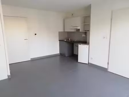 appartement à louer 2 pièces 36.69 m² - joué-lès-tours (37) - 644€