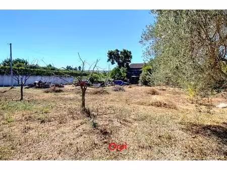 vente terrain 1596 m² aubagne (13400)