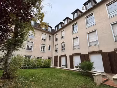 location appartement 5 pièces 113 m2 à chartres