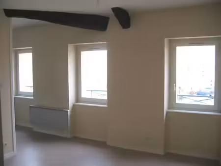 location appartement 3 pièces 51m² neulise 42590