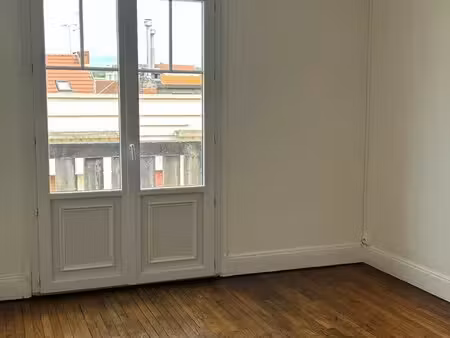 location appartement 2 pièces 54m² vichy 03200