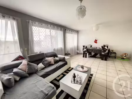 location appartement 4 pièces 68m² clermont ferrand 63000