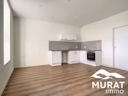location appartement 3 pièces 48m² le cendre 63670