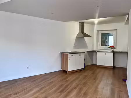 location maison 4 pièces 106m² thiers 63300