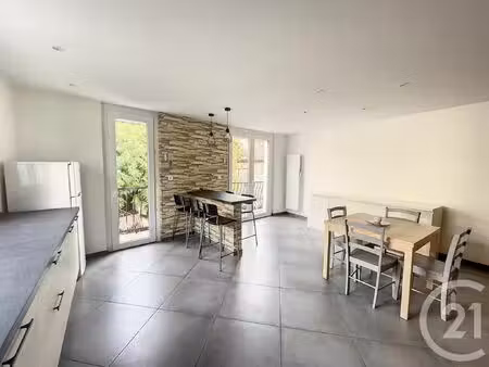 location maison 4 pièces 80m² les martres de veyre 63730