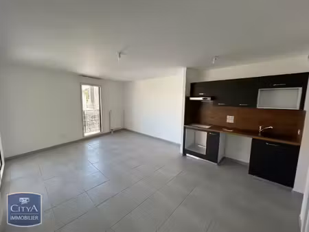 location appartement 3 pièces 63m² tours 37200