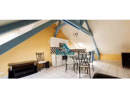 location appartement 2 pièces 28m²