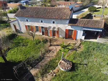 maison de campagne avec dépendances 5 minutes de civray