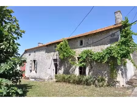 petite maison de campagne à rénover entièrement