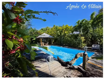 maison et ses 3 bungalows