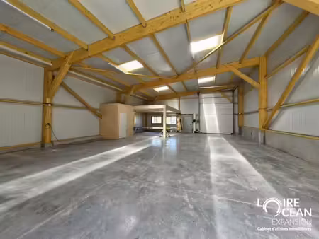 location local d’activités la plaine sur mer 44770 220m²