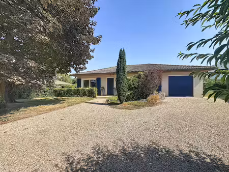 massieux  maison plain pied 106m² avec garage et terrain de 1075m²