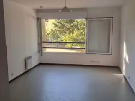 location appartement t1 à nantes rond-point de rennes (44000) : à louer t1 / 22m² nantes r