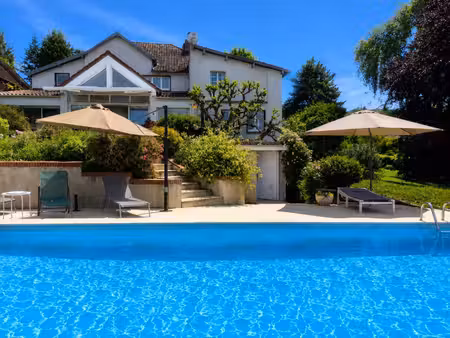 maison 9 pièces avec piscine