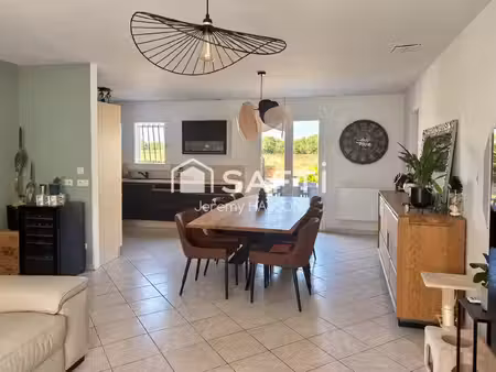 vente maison 5 pièces 94 m² sainte-gemme (17250)