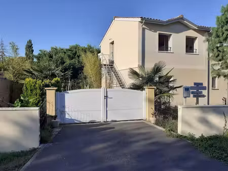 location meublée maison 3 pièces 40 m² à gradignan (33170)  1 040 €