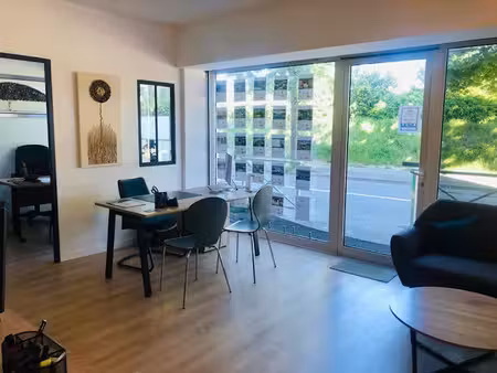location locaux professionnels 2 pièces 39 m² à manosque (04100)  730 €