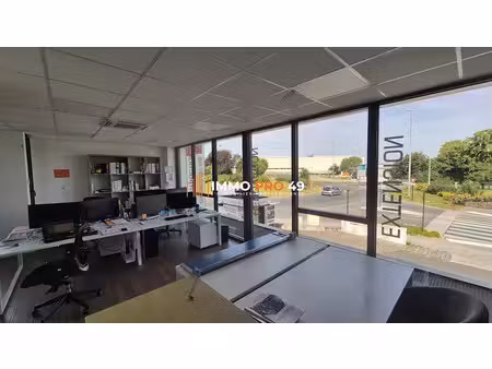 location locaux professionnels 0 pièces 70 m² à les herbiers (85500)  1 850 €