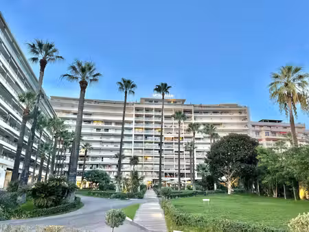 cannes croisette / grand hôtel / vue mer